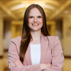 Claire Muehlbrandt Headshot